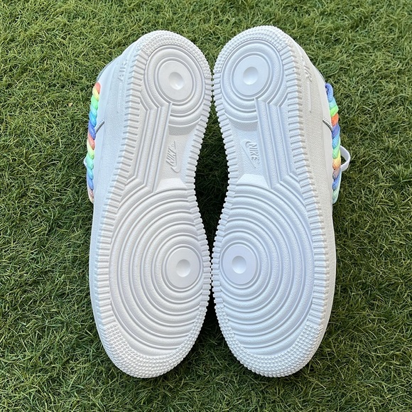 Nike Air Force 1 LV8 1 - Picture 5 of 5